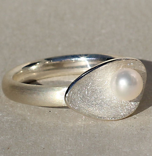 Ring mit SWZ Perle | Lunaris