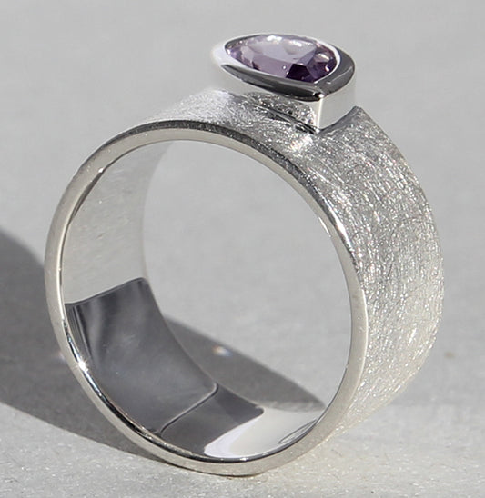 Silberring mit Amethyst